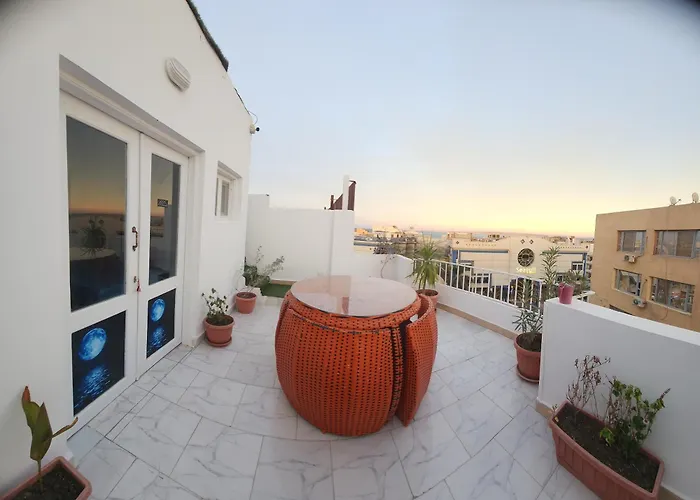White Roof - *