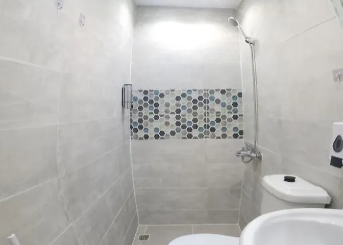 Hostel White Roof -